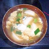 豆腐とニラのかき卵汁